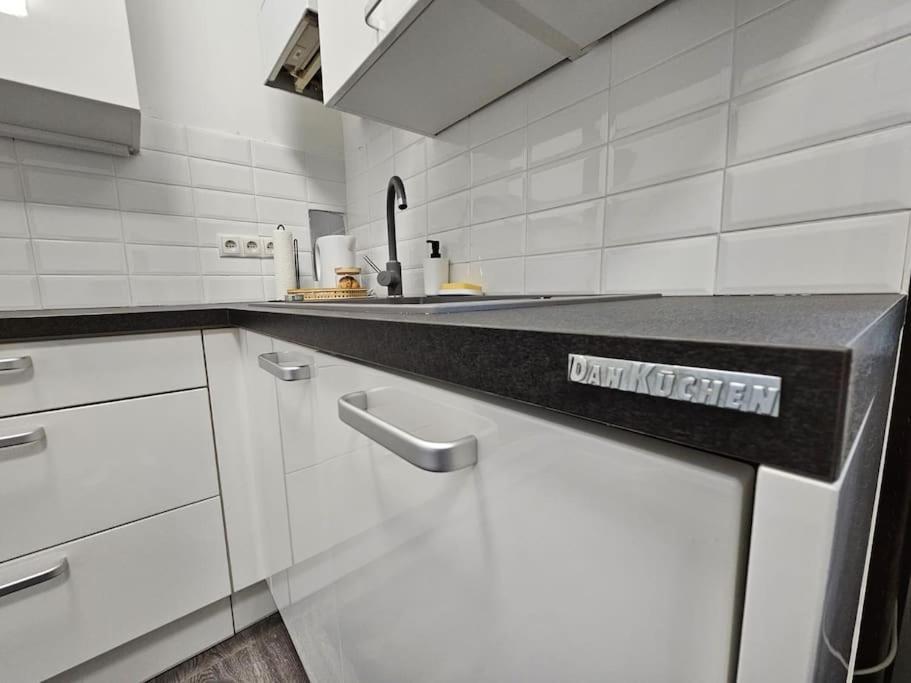 Affordable Suite In Vienna'S Hotpoint Bagian luar foto