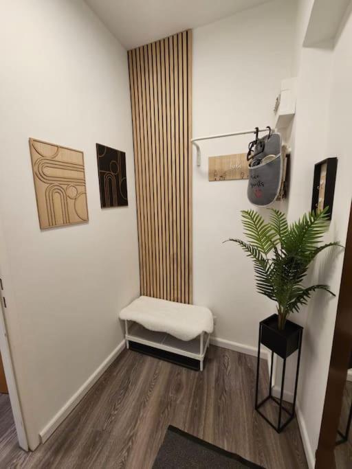 Affordable Suite In Vienna'S Hotpoint Bagian luar foto
