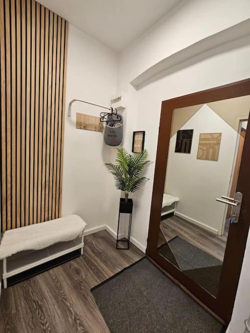 Affordable Suite In Vienna'S Hotpoint Bagian luar foto